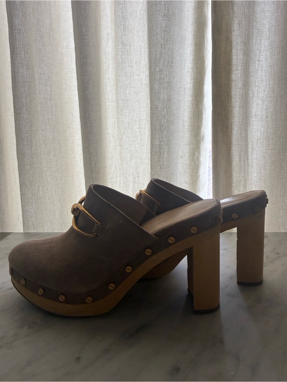 Veronica Beard studded heeled clogs - Picture 6 of 8